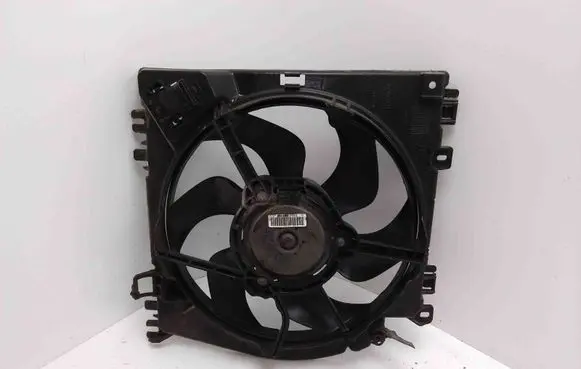 Nissan Note (E11) Radiator cooling fan shroud 8000268