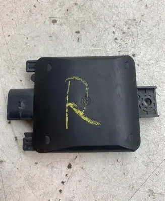 Volkswagen Golf VIII Blind spot module 2Q0907686E