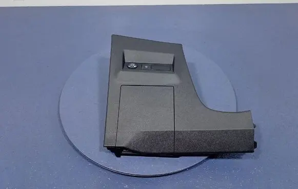 Renault Captur Other sill/pillar trim element 689210389R