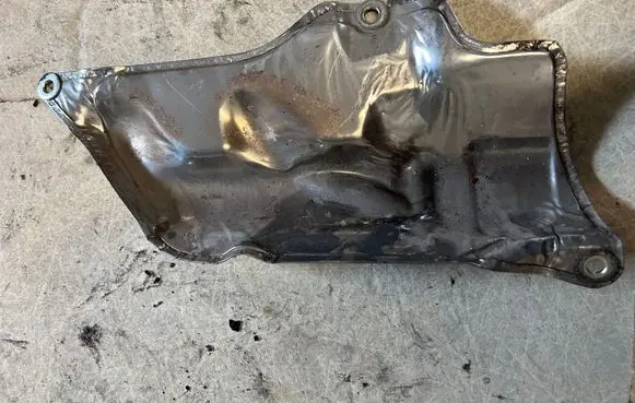 Jeep Grand Cherokee Heat shield in engine bay 