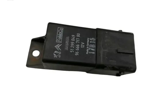 Ford C-MAX II Glow plug pre-heat relay 51299049 9666671780
