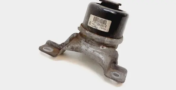 Volvo XC60 Engine mount bracket 30793318