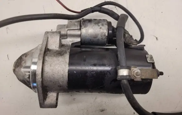 Audi A4 S4 B7 8E 8H Starter motor 03G911023