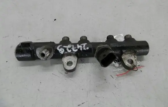 Renault Clio I Fuel main line pipe H8201157327