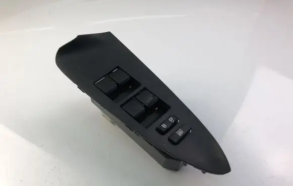 Toyota RAV 4 (XA30) Electric window control switch 9140D82