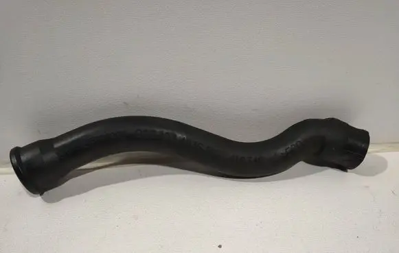 Volkswagen Vento Breather hose/pipe 028103493SP