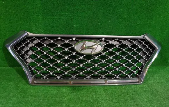 Hyundai Tucson TL Front grill
