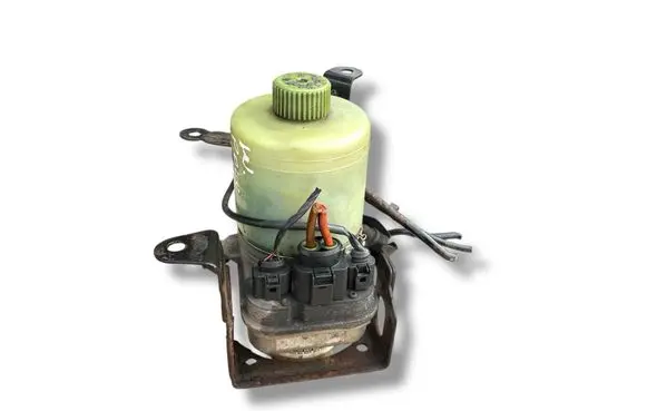 Volkswagen Polo Power steering pump 6Q0423156AB