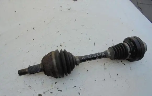 Volkswagen Touareg III Front driveshaft