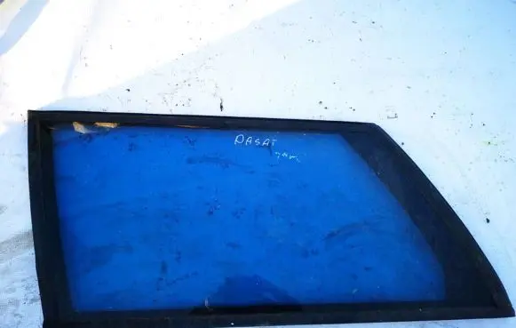 Volkswagen PASSAT B3 Rear side window 333845297