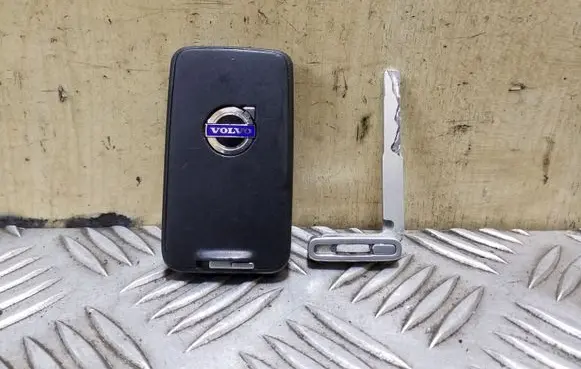 Volvo S60 Ignition key/card 