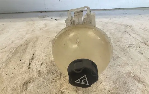 Opel Combo E Coolant expansion tank/reservoir 9678125880