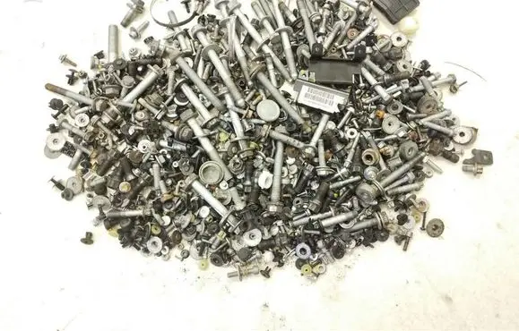 Rolls-Royce Ghost I Nuts/bolts 