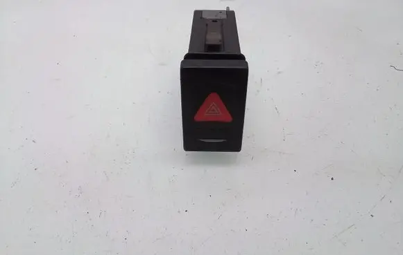 Volkswagen PASSAT B5 Hazard light switch 3B0953235D