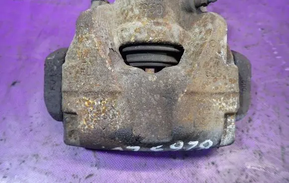Renault Fluence Front brake caliper