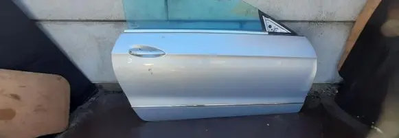 Mercedes-Benz E C207 W207 Front door LAKC775