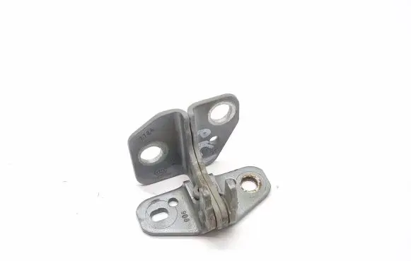 Chrysler Pacifica Front door lower hinge 