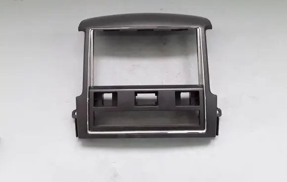 KIA Sorento Radio/GPS head unit trim 201004346