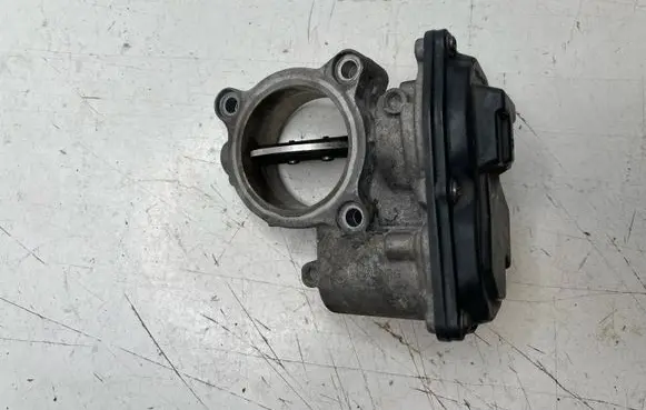 BMW X1 E84 Throttle valve 7810752 10378517 70713011