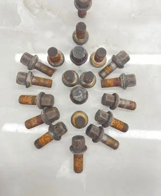 Mercedes-Benz ML W164 Nuts/bolts Nocode