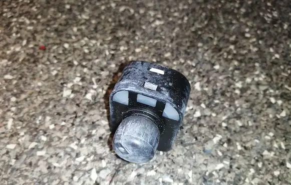 Audi A4 S4 B7 8E 8H Wing mirror switch 8E0959565A