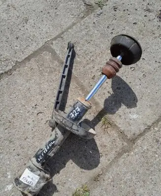 Opel Zafira A Front shock absorber/damper Agx025mt