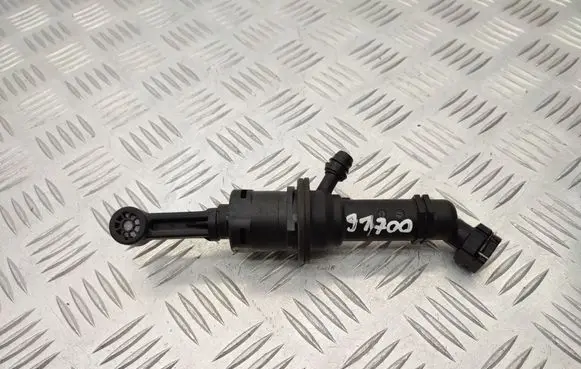 Clutch slave cylinder