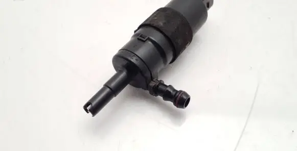 Audi A6 S6 C6 4F Headlight washer pump 3B7955681 001016