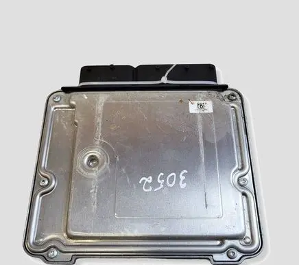 Opel Zafira C Engine control unit/module 55585024 55579447 0281018769