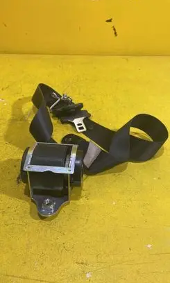 Ford Kuga I Front seatbelt 8V41S61294AD