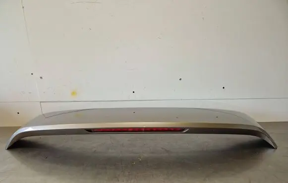 Tailgate/trunk spoiler