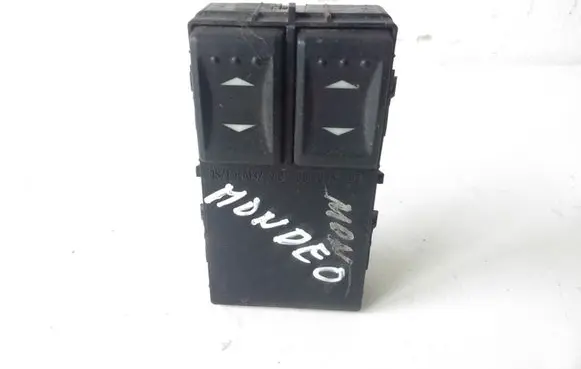 Ford Mondeo Mk III Electric window control switch 1S7T14A132 03163303