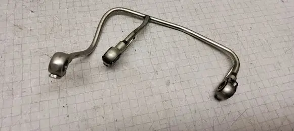 Subaru Outback Fuel line pipe