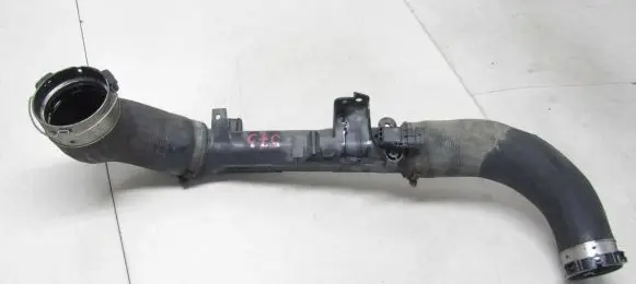 Volvo V40 Intercooler hose/pipe 31368609