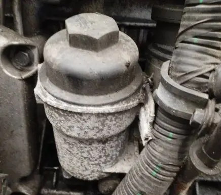 Volvo S80 Oil filter cover 
