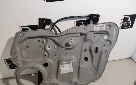 Volkswagen Touran I Front window lifting mechanism without motor 1T1837730BD 06783360