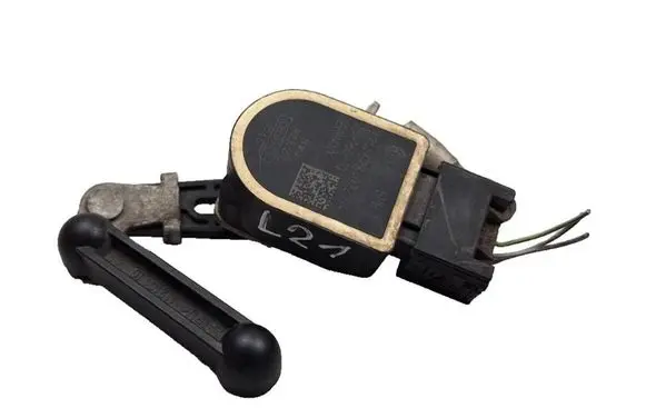 BMW 4 F32 F33 Front height sensor lever 11210110 6784072