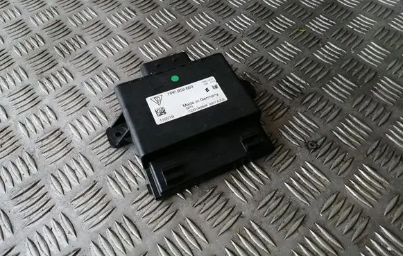 Porsche Panamera (970) Voltage converter/converter module 7PP959663