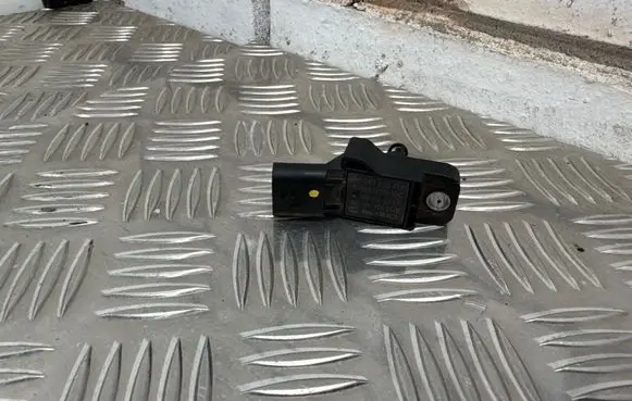 Audi Q5 SQ5 Air pressure sensor 0261230417 06L906051B