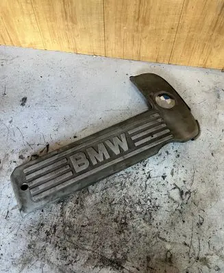 BMW 5 E39 Engine cover (trim) 2248062 104489001