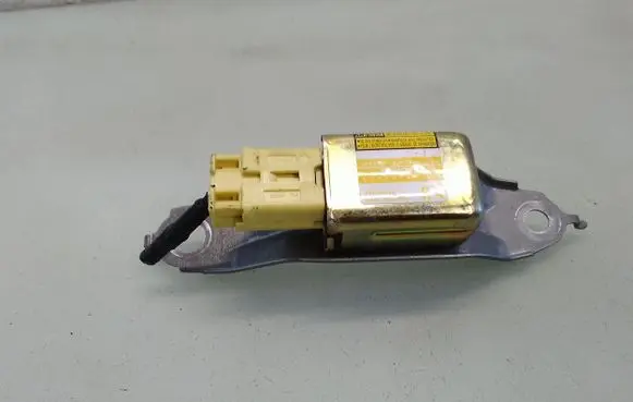 Toyota Prius (NHW20) Airbag deployment crash/impact sensor 8983347030 1879000911