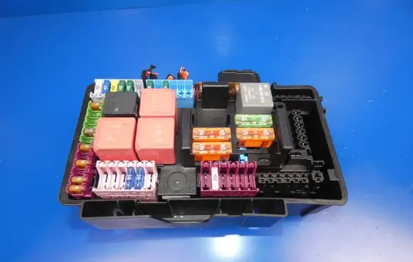 Mercedes-Benz C W205 Fuse box set