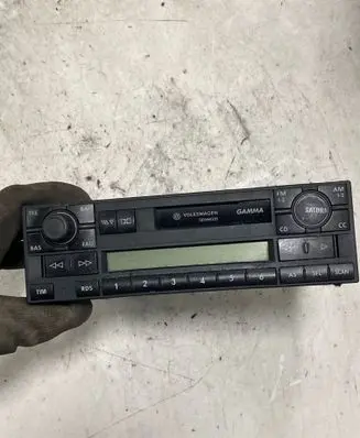 Volkswagen Sharan Radio/CD/DVD/GPS head unit VWZ1Z3a6500358