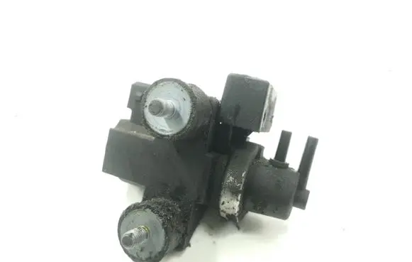 BMW 7 E65 E66 Vacuum valve 400100