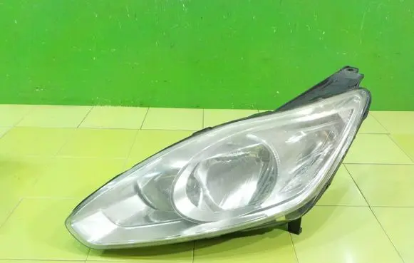 Ford C-MAX II Headlight/headlamp AM5113W030BE