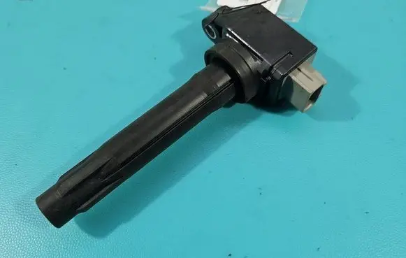 High voltage ignition coil