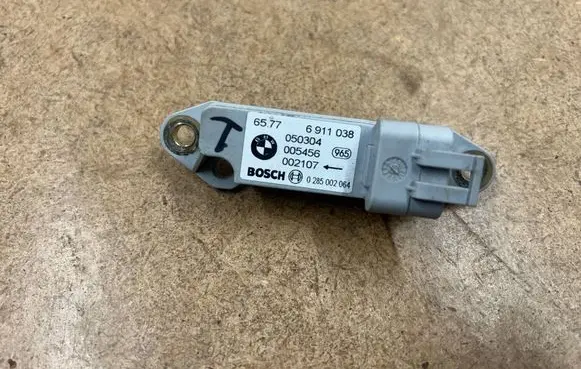 BMW 3 E46 Airbag deployment crash/impact sensor 65776911038 6911038 050304