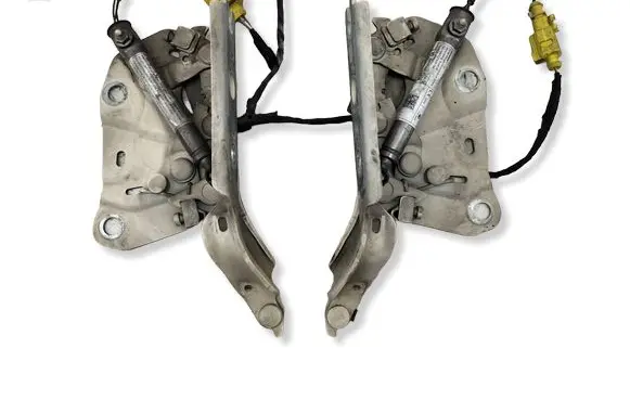 Volkswagen Touran III Engine bonnet/hood hinges 5TA823302D