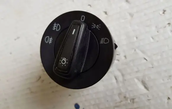 Skoda Octavia Mk3 (5E) Light switch 5E0941431F