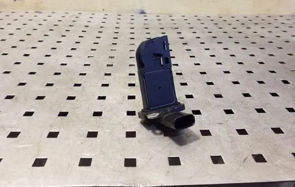 Chevrolet Captiva Mass air flow meter 22752508
